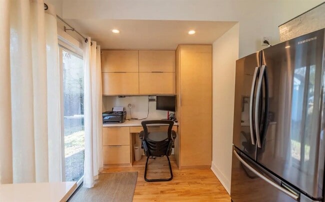 Building Photo - 1503 Newton St