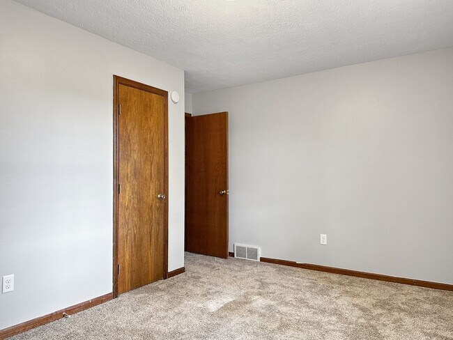 Building Photo - 6582 Winans St