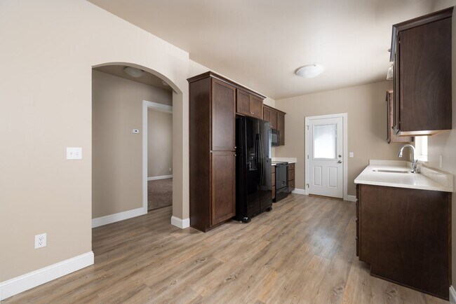 Building Photo - Newer 2 bedroom condo for rent!
