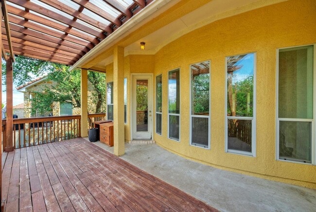 Building Photo - 3912 Coopers Hawk Cove