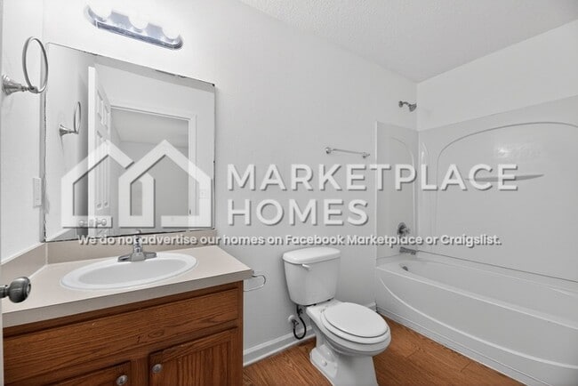 Building Photo - 2167 Thomas Ct