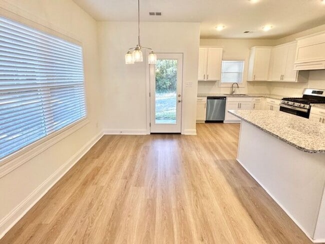 Building Photo - Move In Special! Now Leasing a Brand New 4-bdroom 2.5 bath home in Olive Branch- Five Minutes fro...