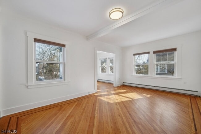 Building Photo - 42 Brookfield Rd