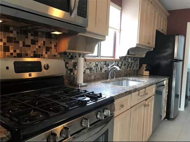 Building Photo - 97 Kingsberry Dr