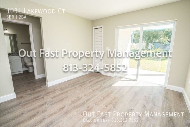 Building Photo - 1031 Lakewood Ct