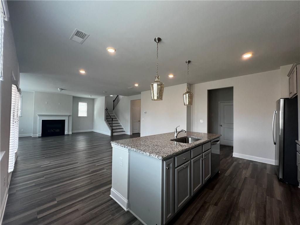 Building Photo - 3339 Fall Branch Ln