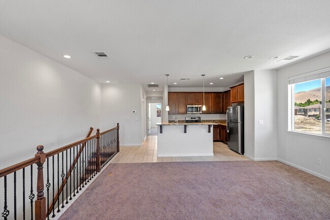 Building Photo - Welcome to this beautiful Carson City townhome available for rent