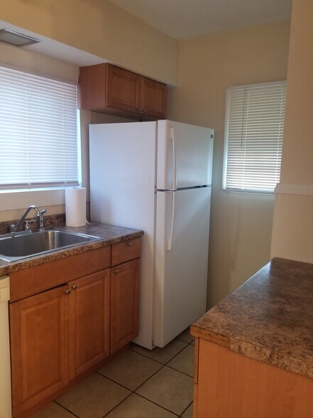 Building Photo - 1006 N 4th St