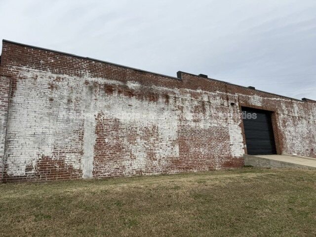 Building Photo - 141 Depot St