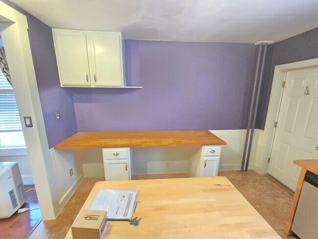 Building Photo - Beautiful 2 Bedroom 1.5 Bathrooms Patterson Park