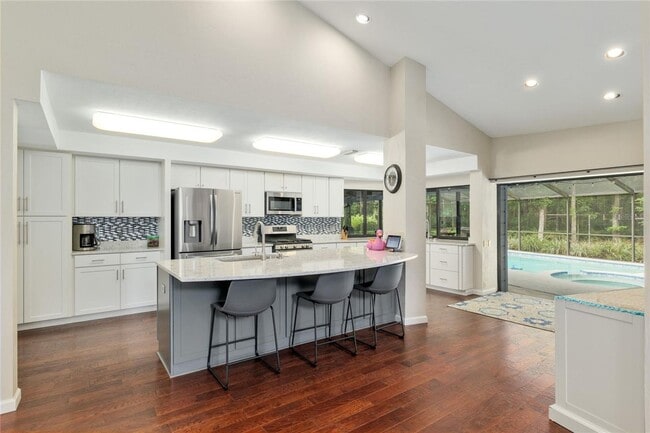 Building Photo - Beautiful Home in Landmark Woods