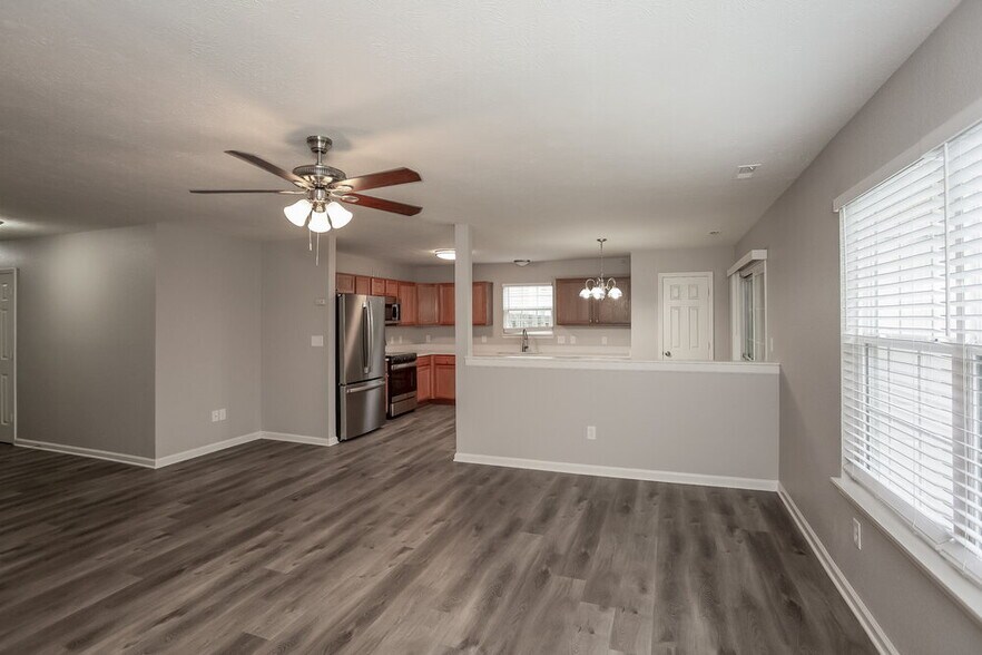 Building Photo - 152 Heartwood Hill