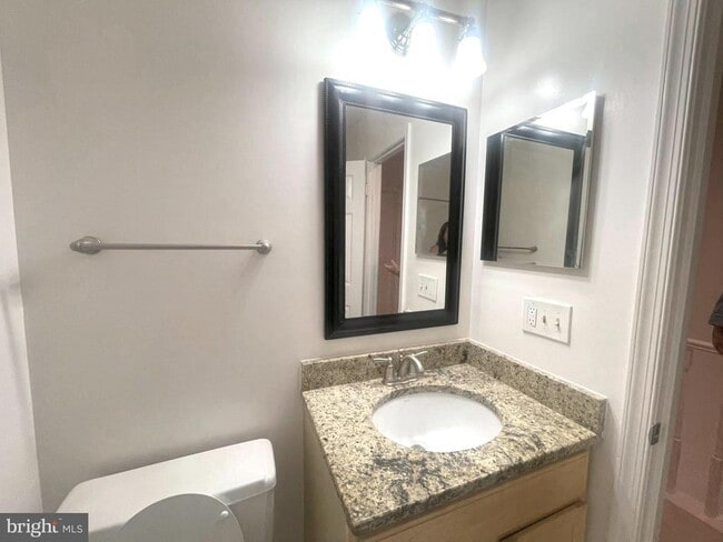 Building Photo - 10195 Valentino Dr