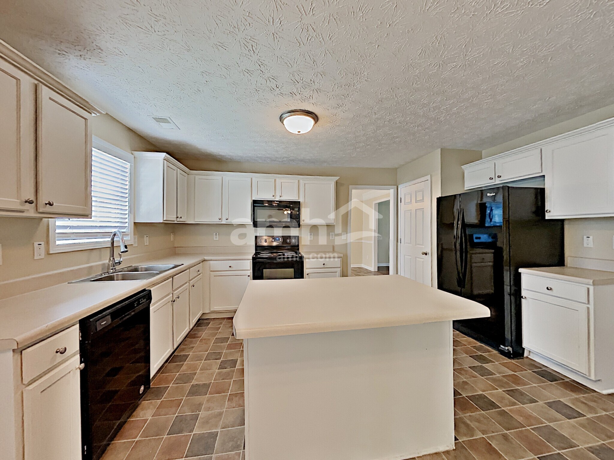 Building Photo - 3080 Rusticwood Dr