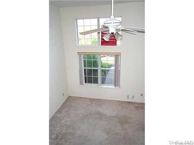 Building Photo - 39 The Knolls