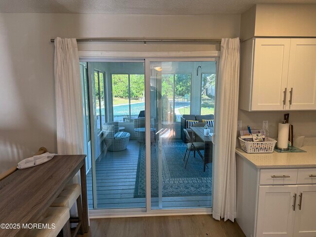 Building Photo - 90 Atlantis Ave