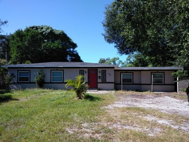 Primary Photo - 40 N Alder Dr