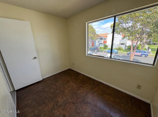 Building Photo - 5117 Longfellow Way