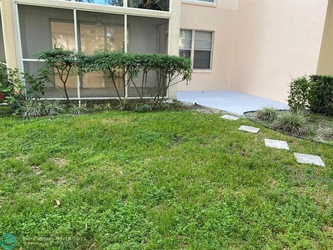 Building Photo - 2600 NW 49th Ave