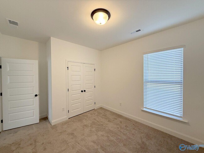 Building Photo - 24057 Quints Dr