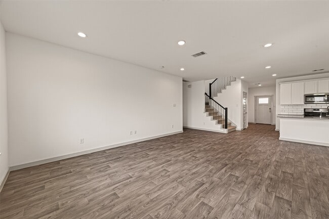 Building Photo - 6903 Green Embers Ln