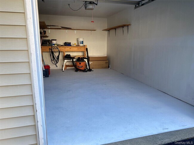 Building Photo - 50 Olde Wagon Rd