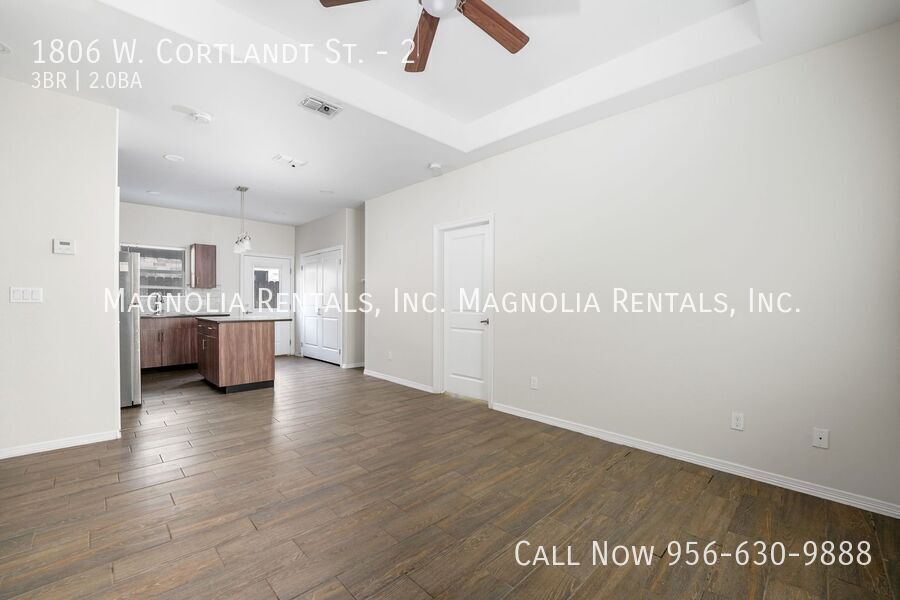 Building Photo - 1806 W Cortlandt St