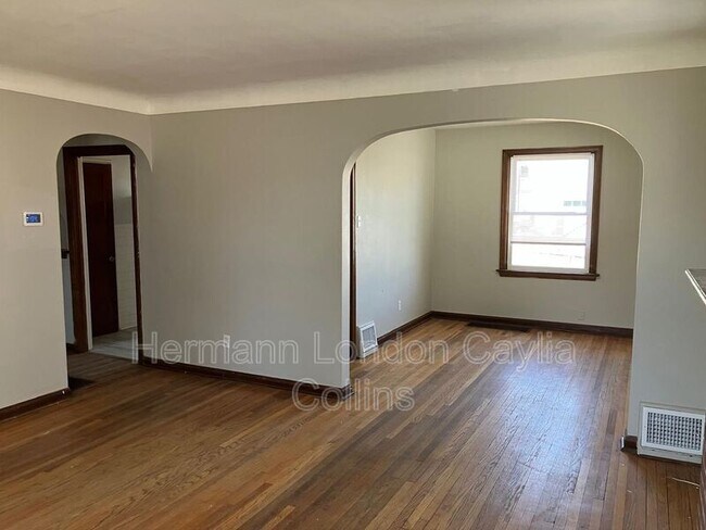 Building Photo - 6207 Tyndall Dr