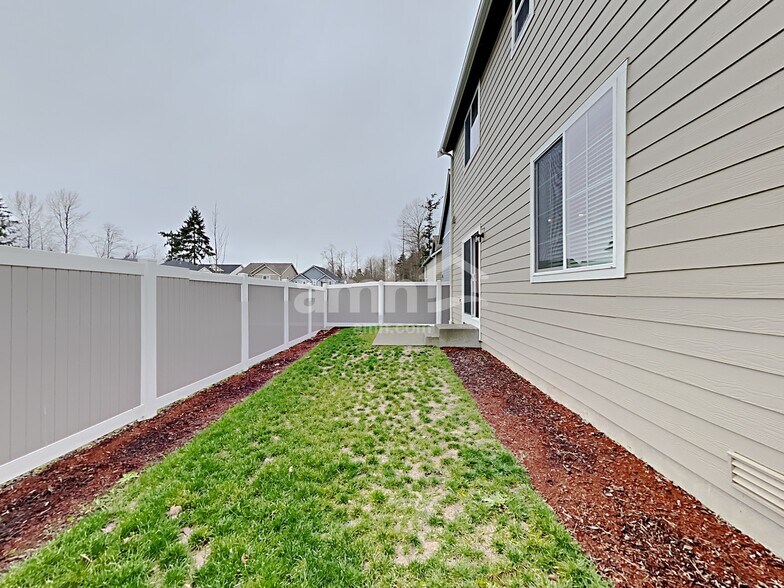 Building Photo - 10622 138th St Ct E