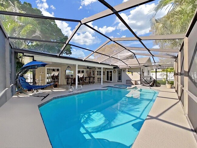 Building Photo - 308 Hammock Dr