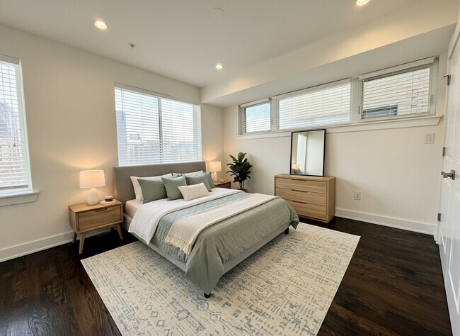 Building Photo - 1022 S 2nd St