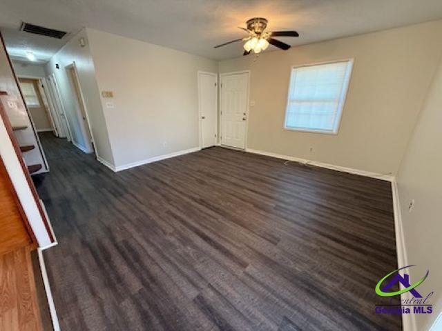 Building Photo - 318 Bruce St