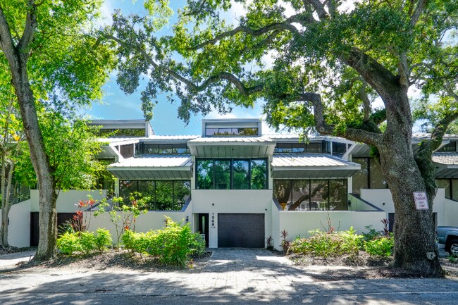 Primary Photo - 1509 S Bay Villa Pl