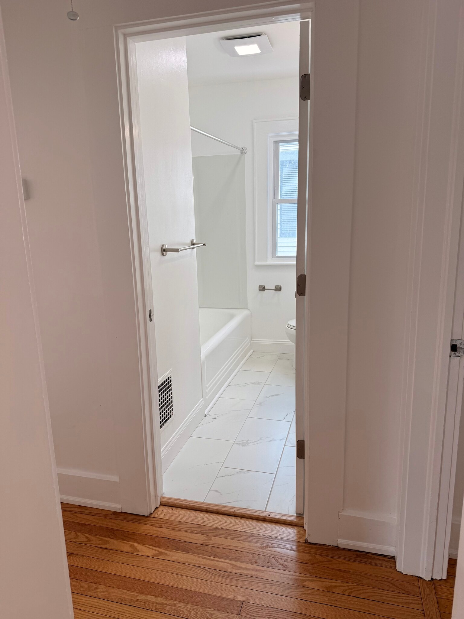 Building Photo - 30 Clark St