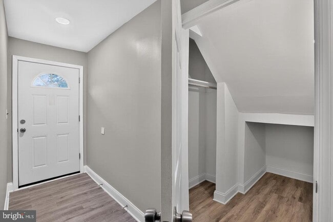 Building Photo - 1807 Silver Ct