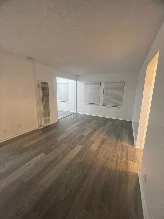 Interior Photo - Del Rey Urban Income Funds, LLC