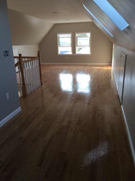 Living room - 104 Bowdoin St