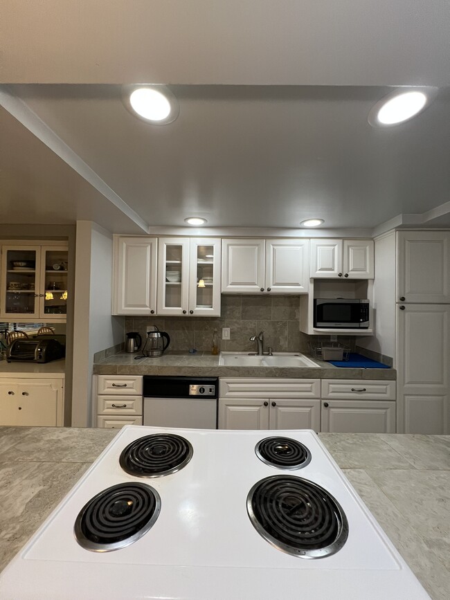 Building Photo - 1120 Herbert Ave