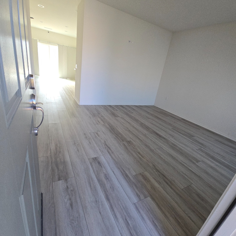 Building Photo - 631 Las Villas St