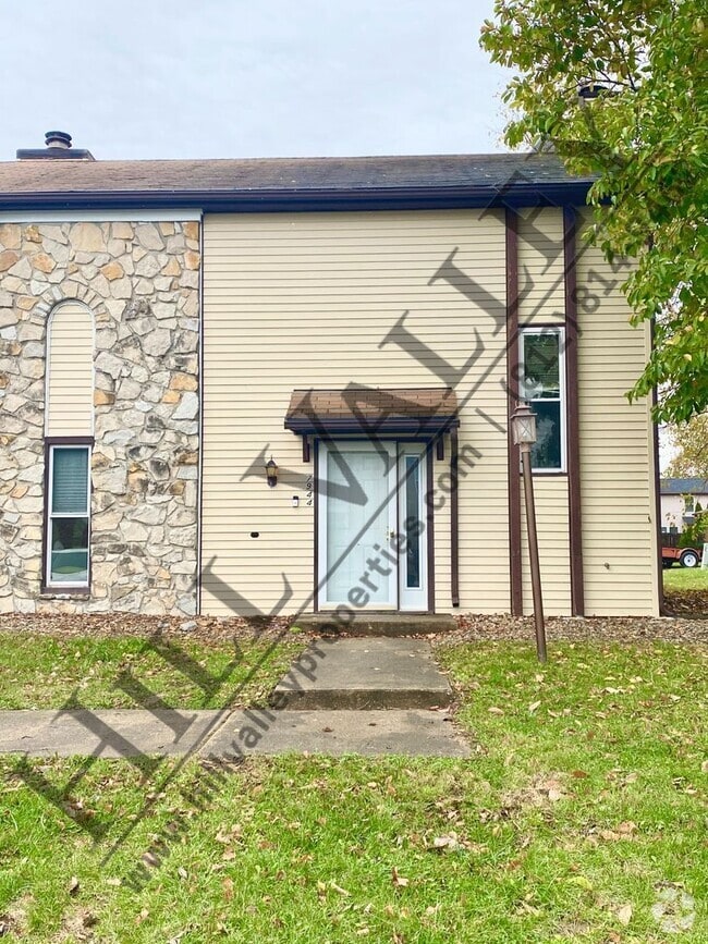 Building Photo - Two bedroom Townhouse in Willow Crossings