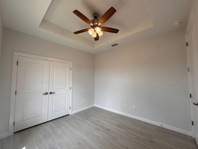 Building Photo - 1001 Julia St