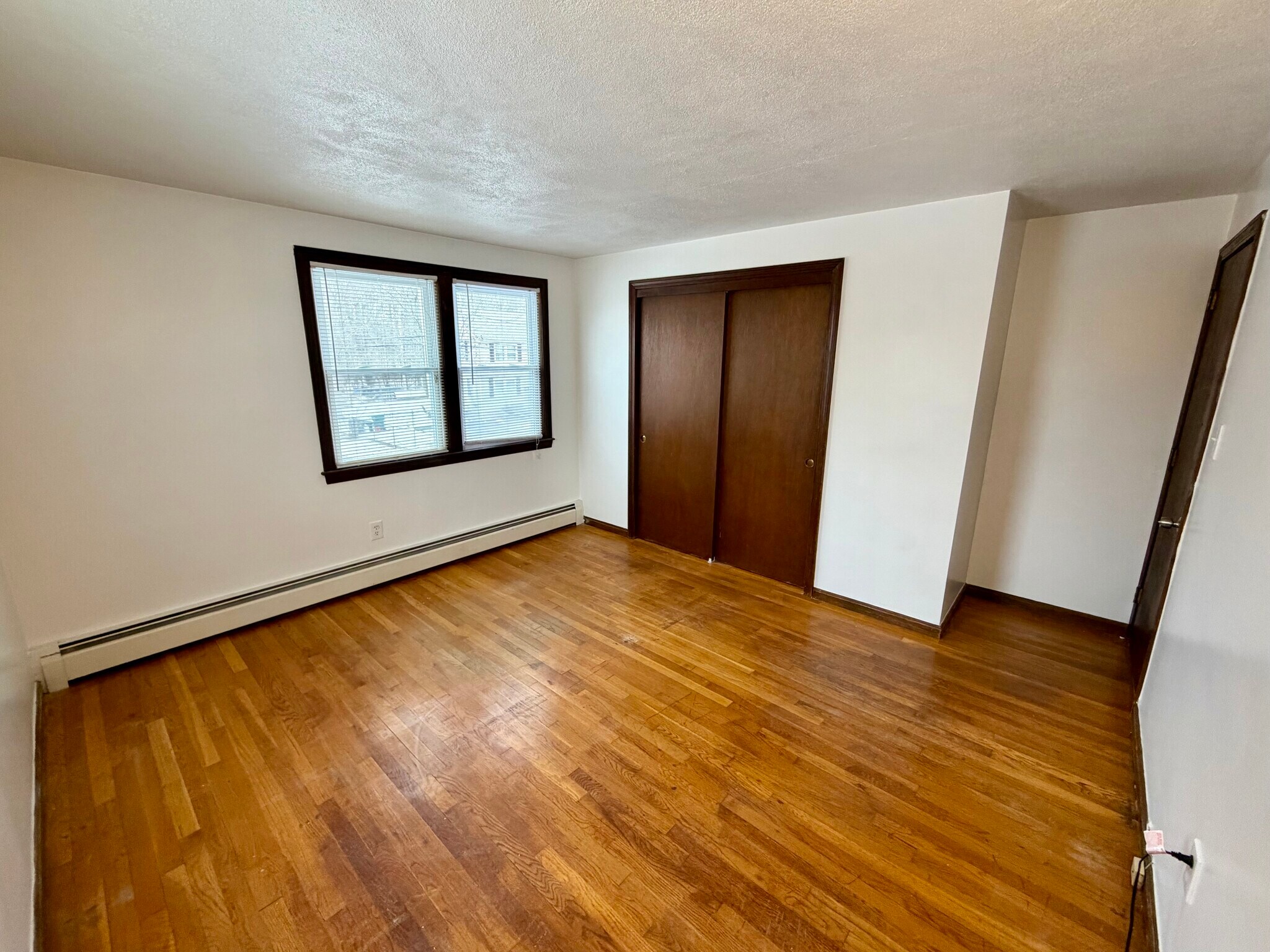 Building Photo - 87 Hollis St