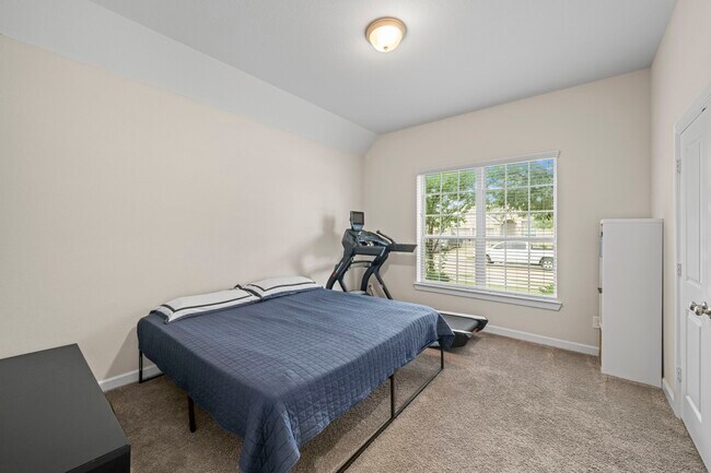 Building Photo - 6811 Andorra Cove Cir