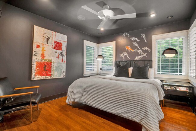 Building Photo - 802 N Park Ave