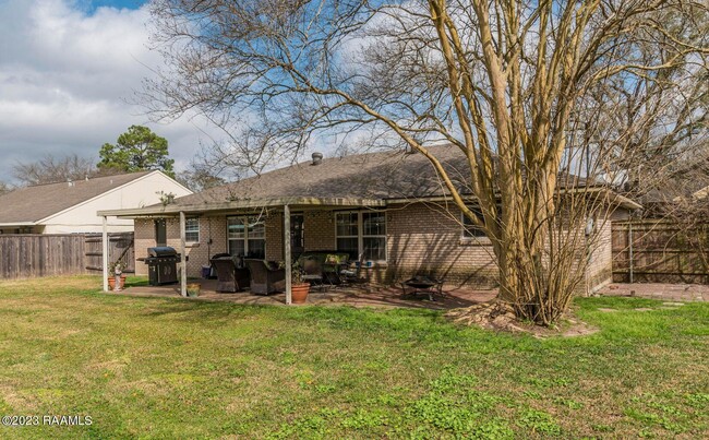 Building Photo - 117 Gayle Dr