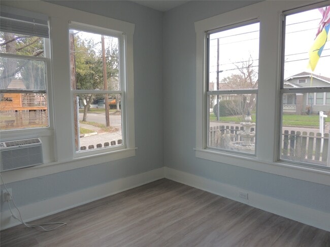 Building Photo - 3701 Bradley St