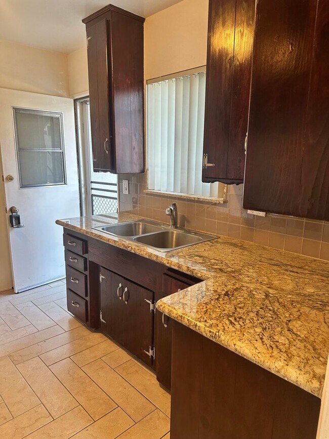 Building Photo - Valley Spring, 11339-11345