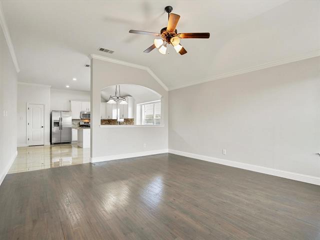 Building Photo - 224 Linden Ct
