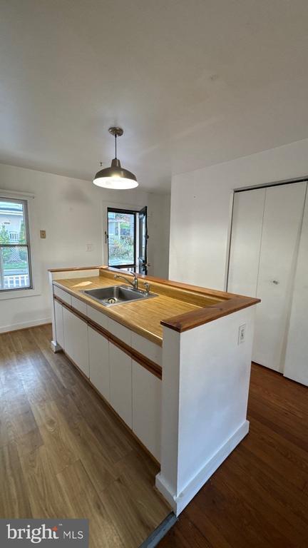 Building Photo - 8486 Main St