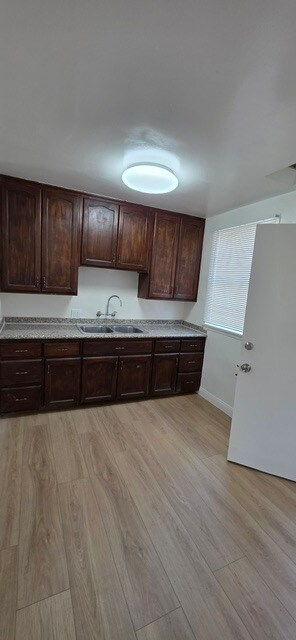 Building Photo - 7034 Hazeltine Ave